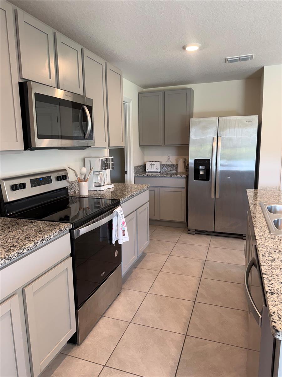 2907 Rock Sound St Property Photo 8