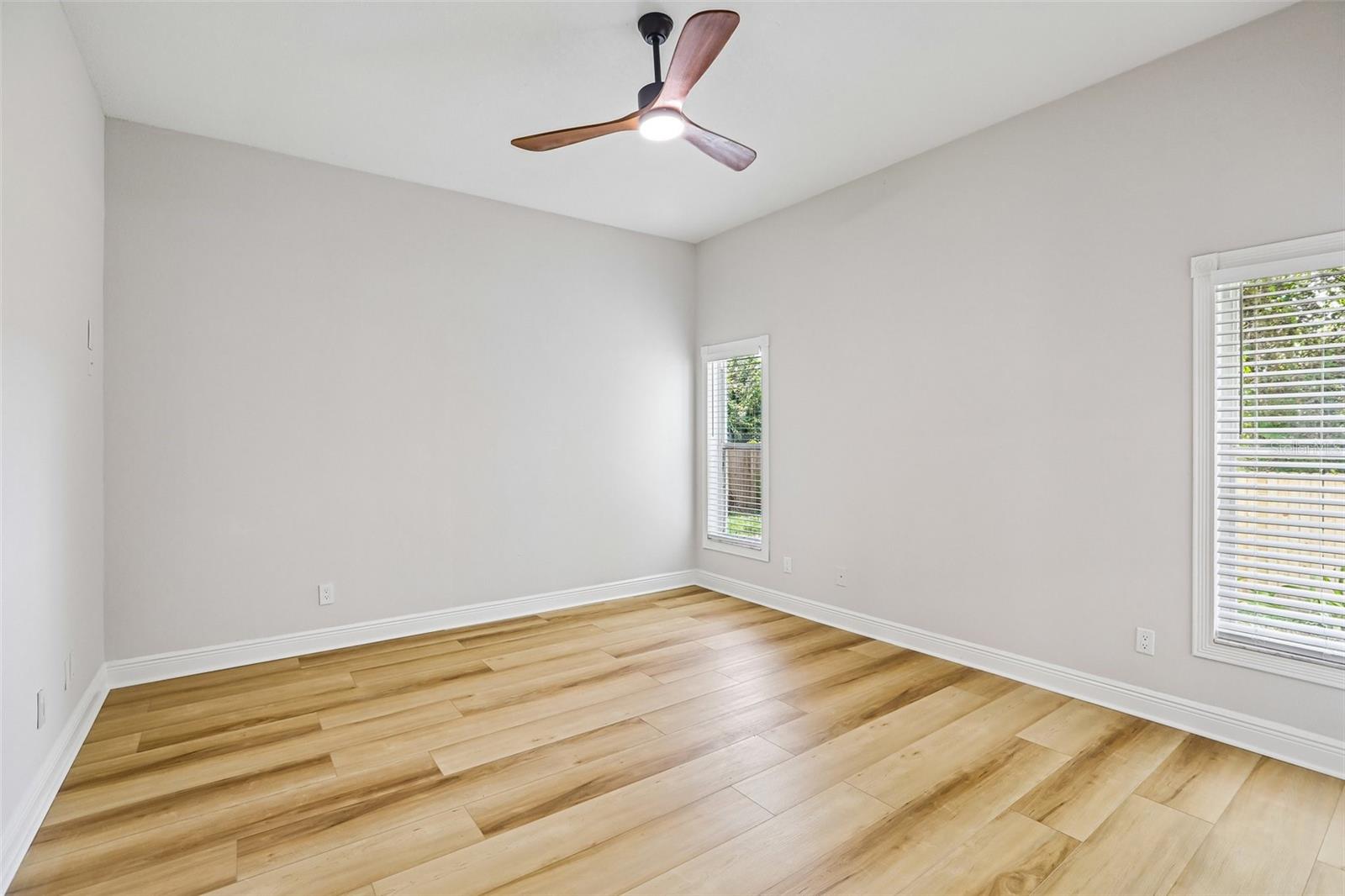 2455 Hickman Cir Property Photo 21