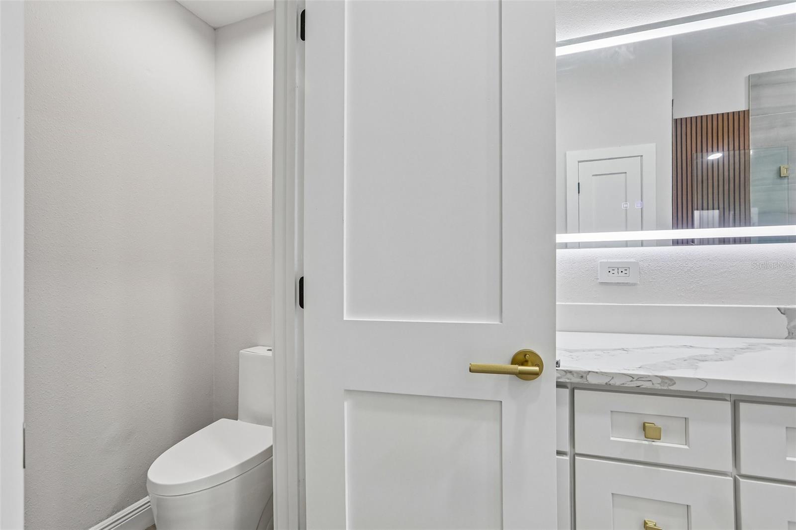 2455 Hickman Cir Property Photo 25