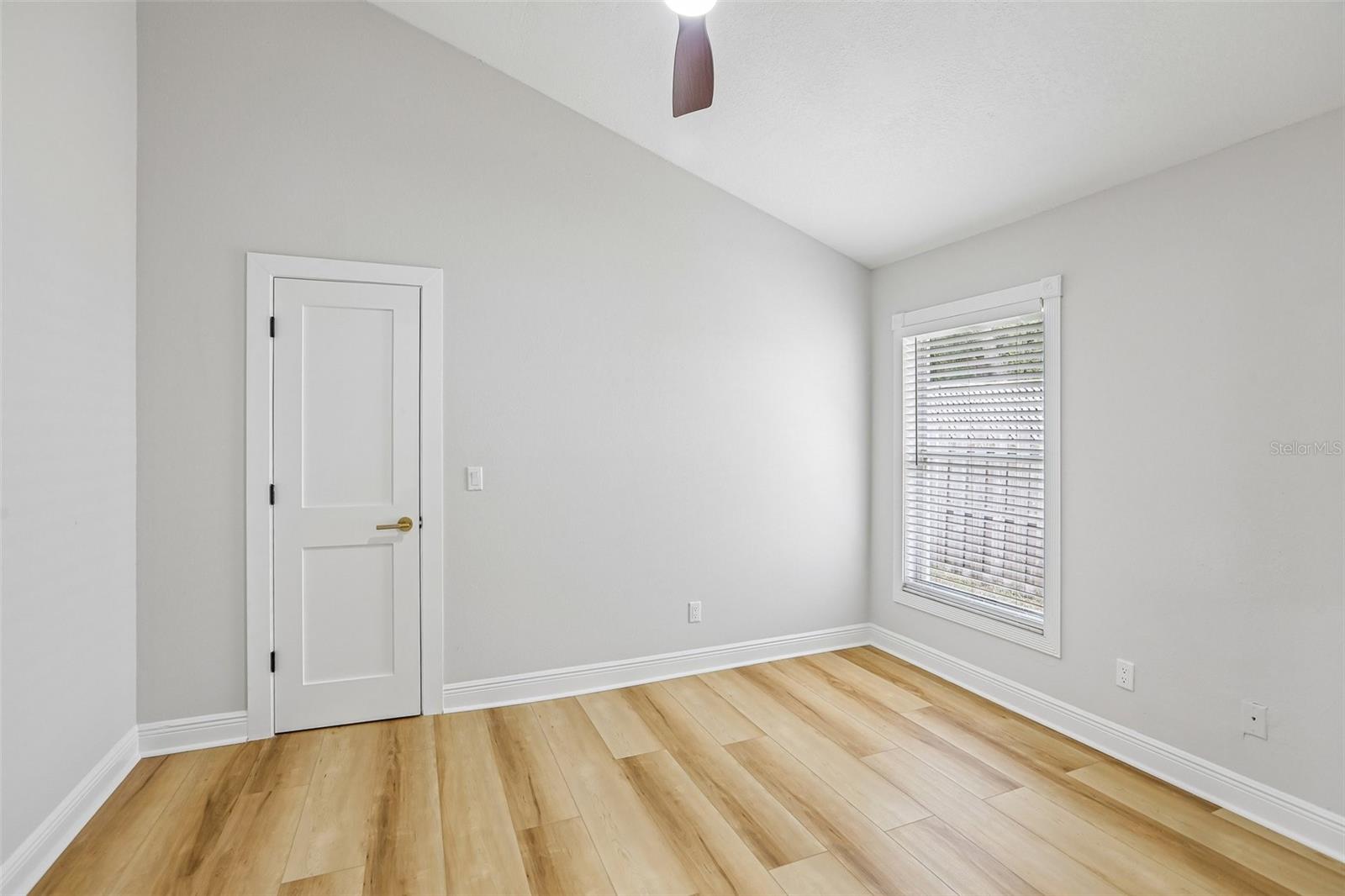 2455 Hickman Cir Property Photo 30