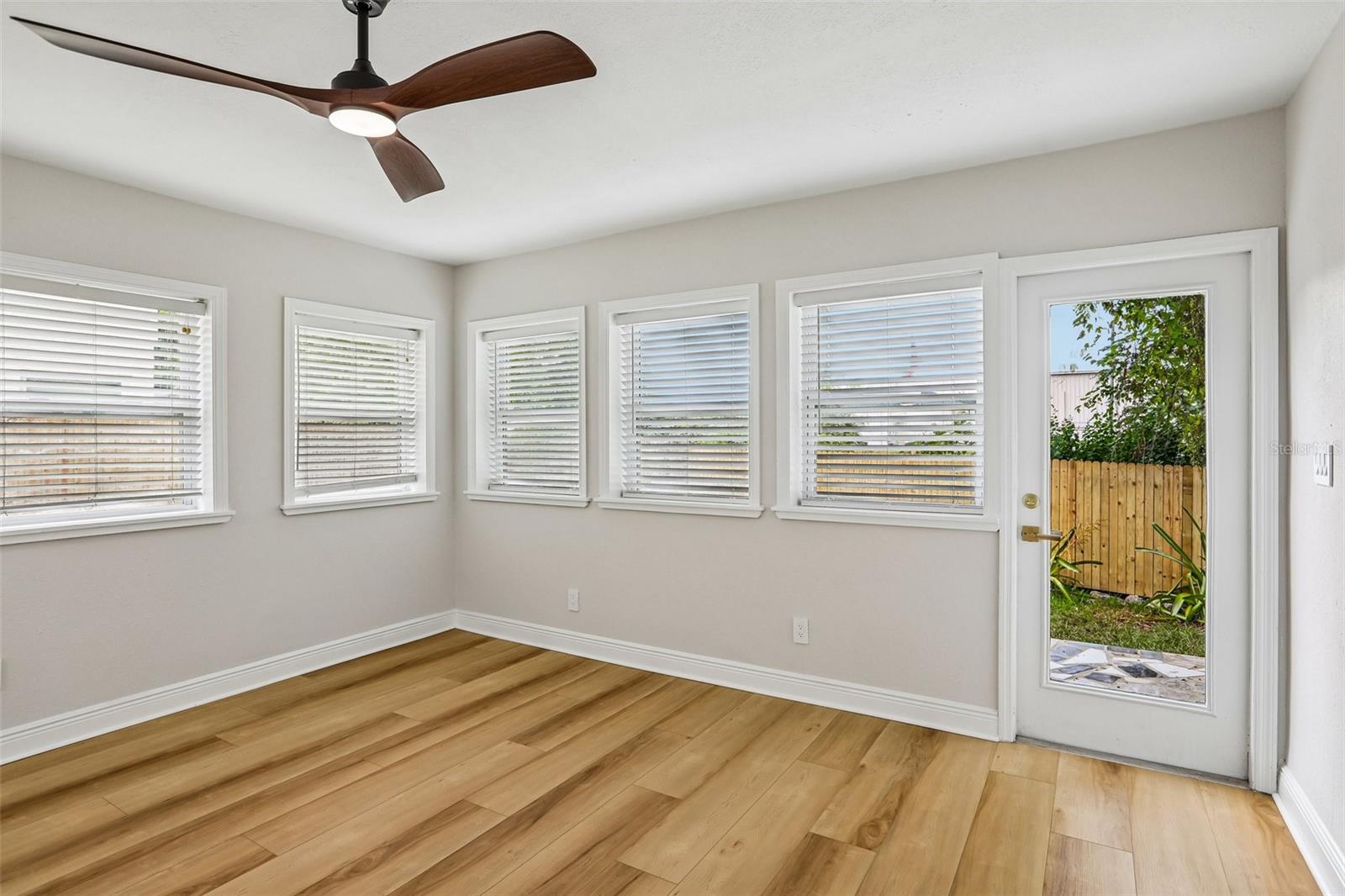 2455 Hickman Cir Property Photo 34