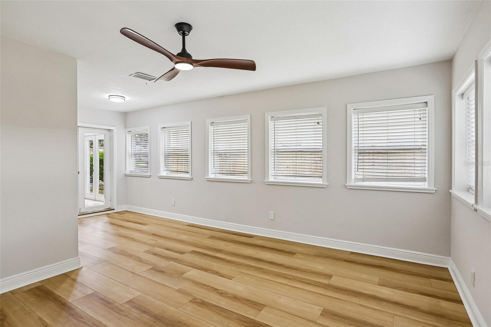 2455 Hickman Cir Property Photo 35