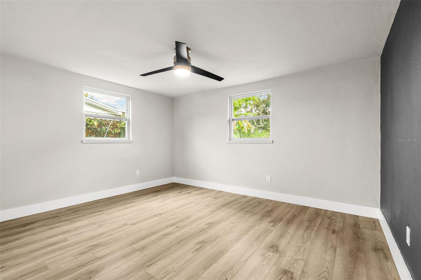 4036 Sunray Dr Property Photo 18