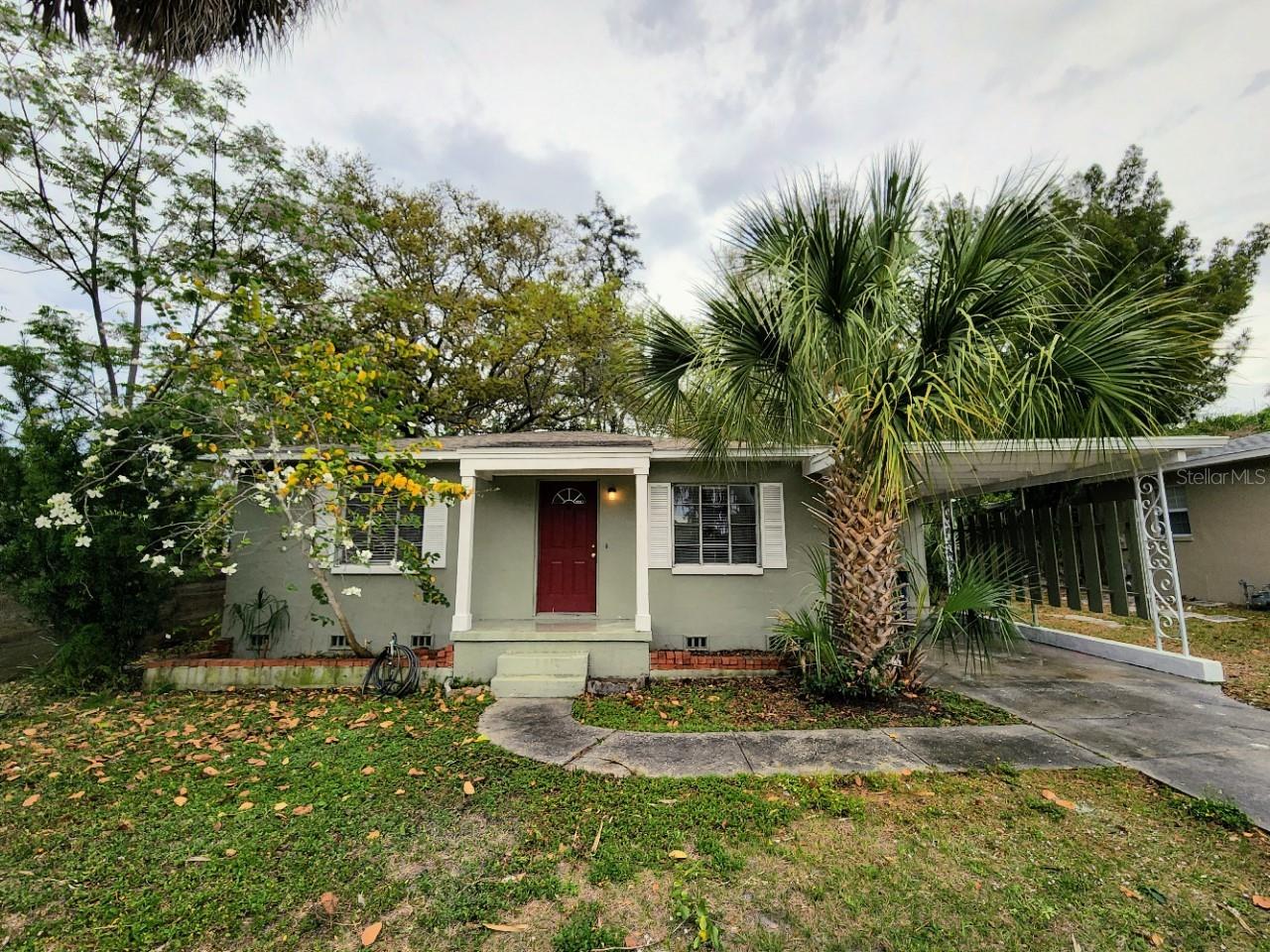 1356 Druid Rd E Property Photo 1