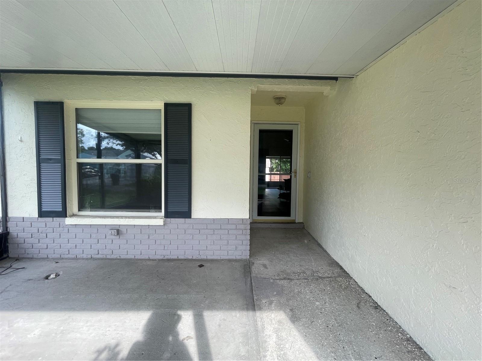 6806 S Gabrielle St Property Photo 3