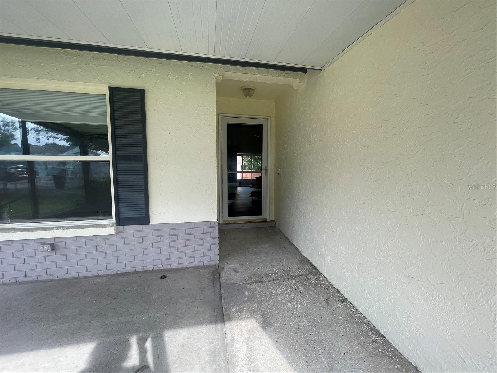 6806 S Gabrielle St Property Photo 4