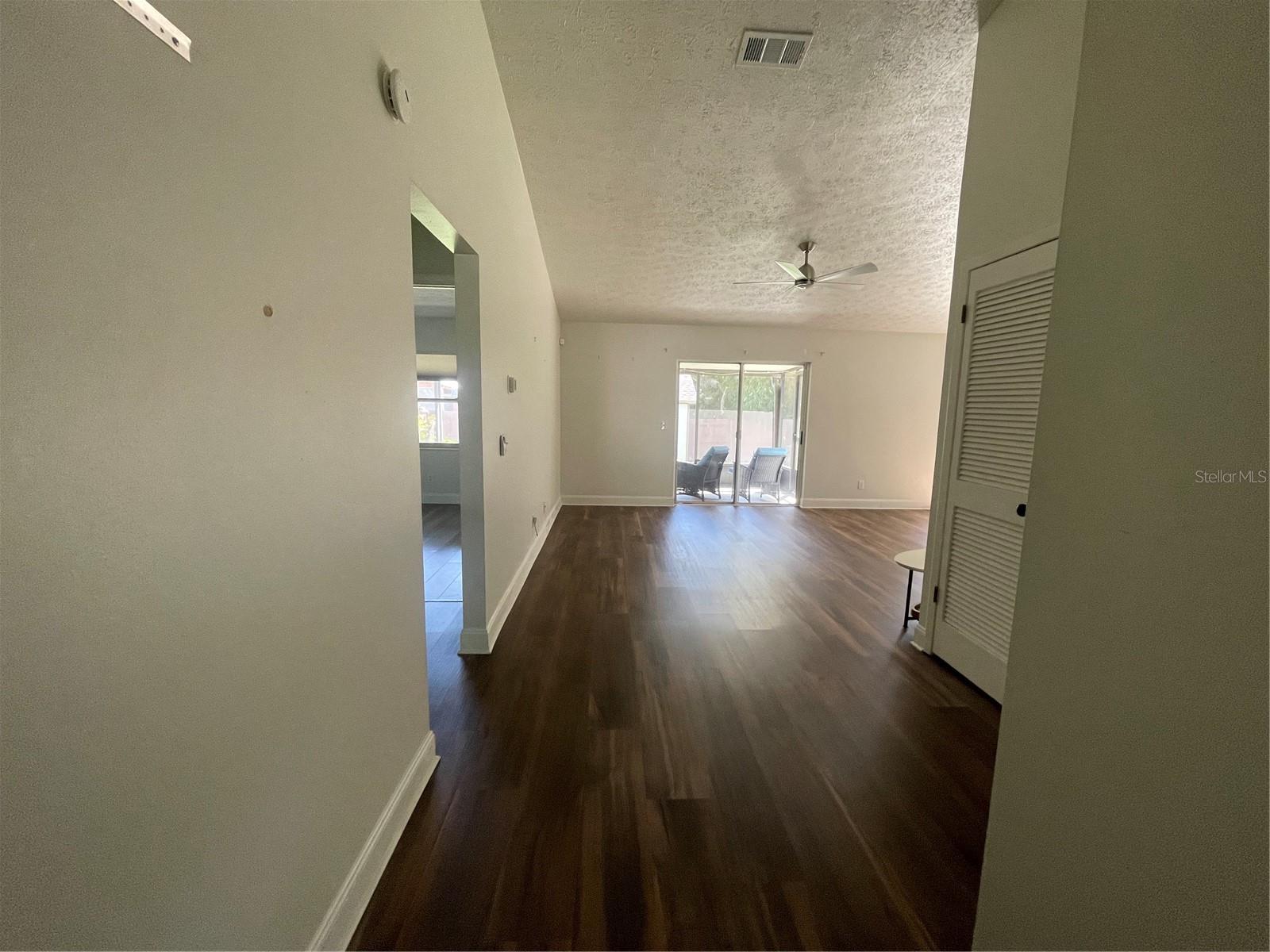 6806 S Gabrielle St Property Photo 6