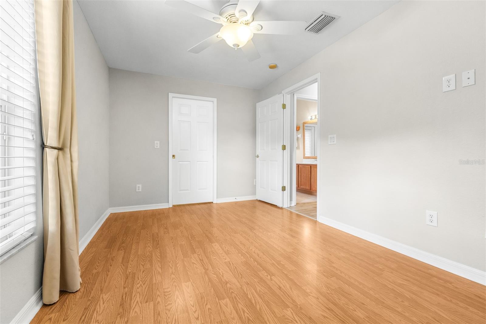 27015 Firebush Dr Property Photo 15
