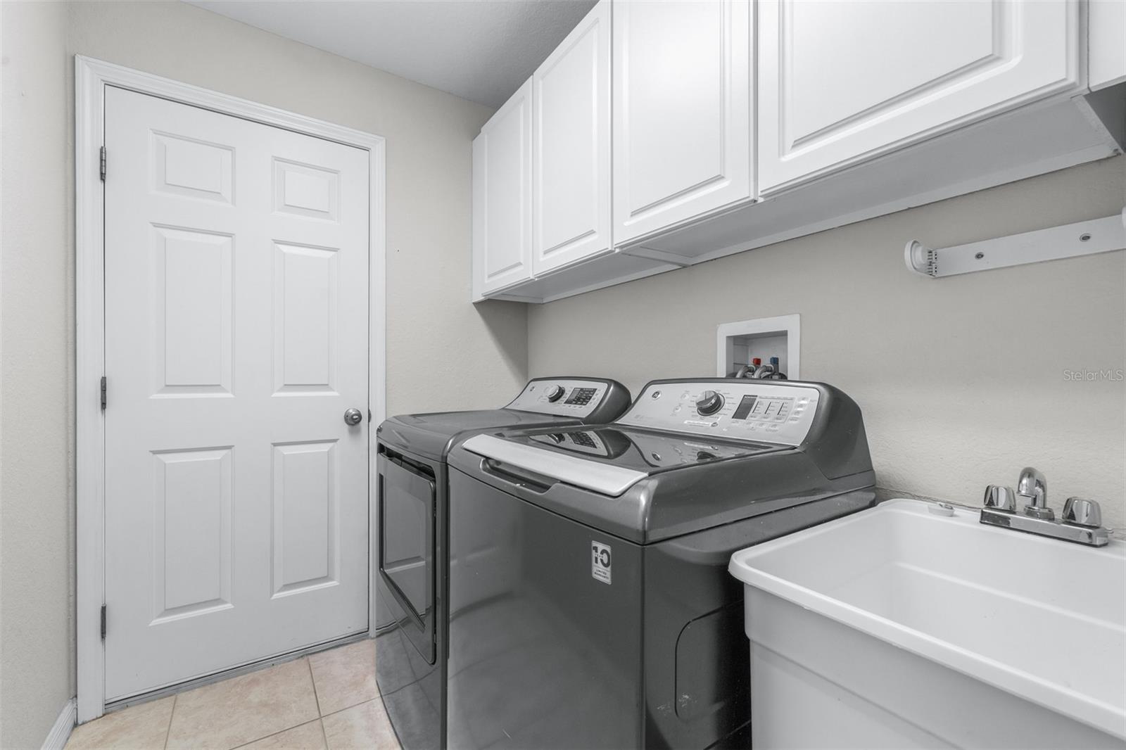 27015 Firebush Dr Property Photo 18