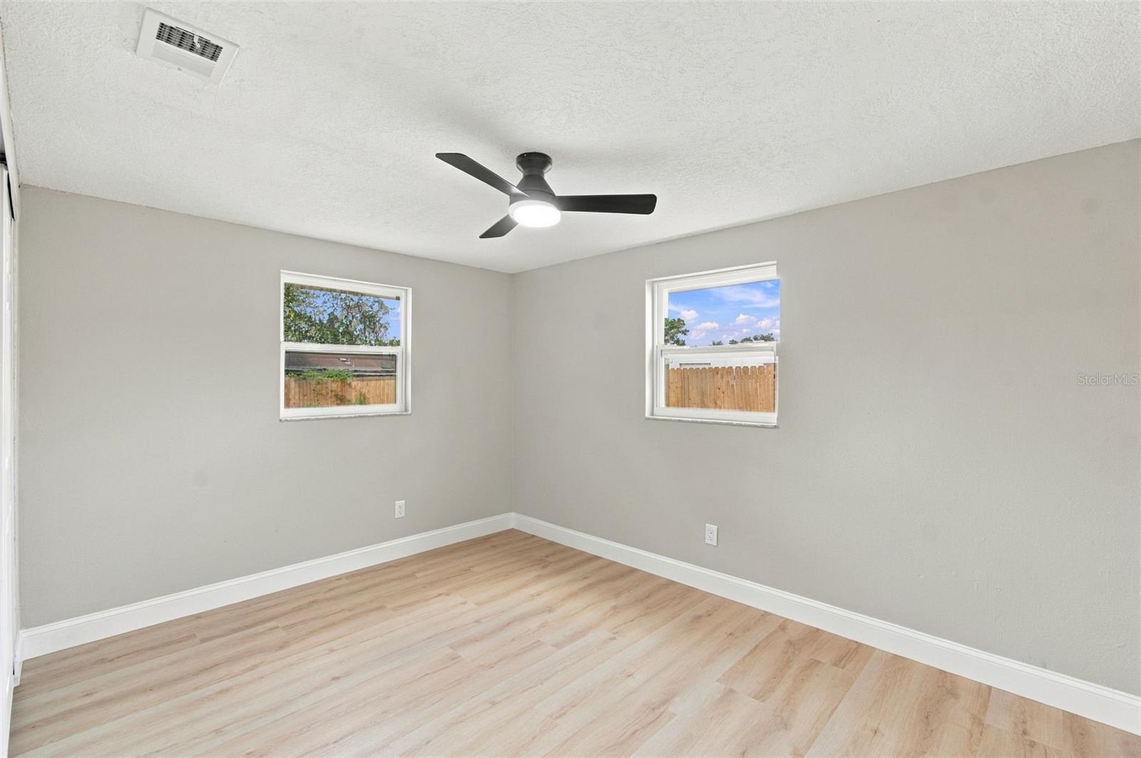 802 Walnut Dr Property Photo 22