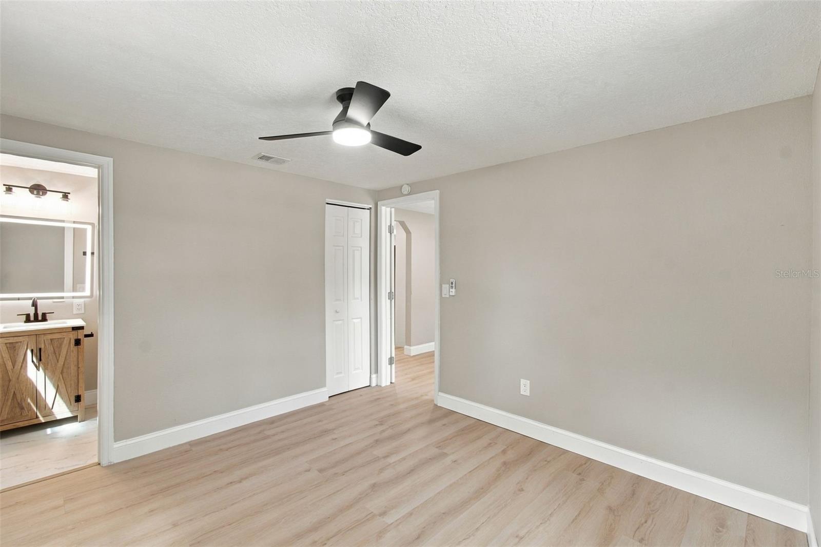 802 Walnut Dr Property Photo 23