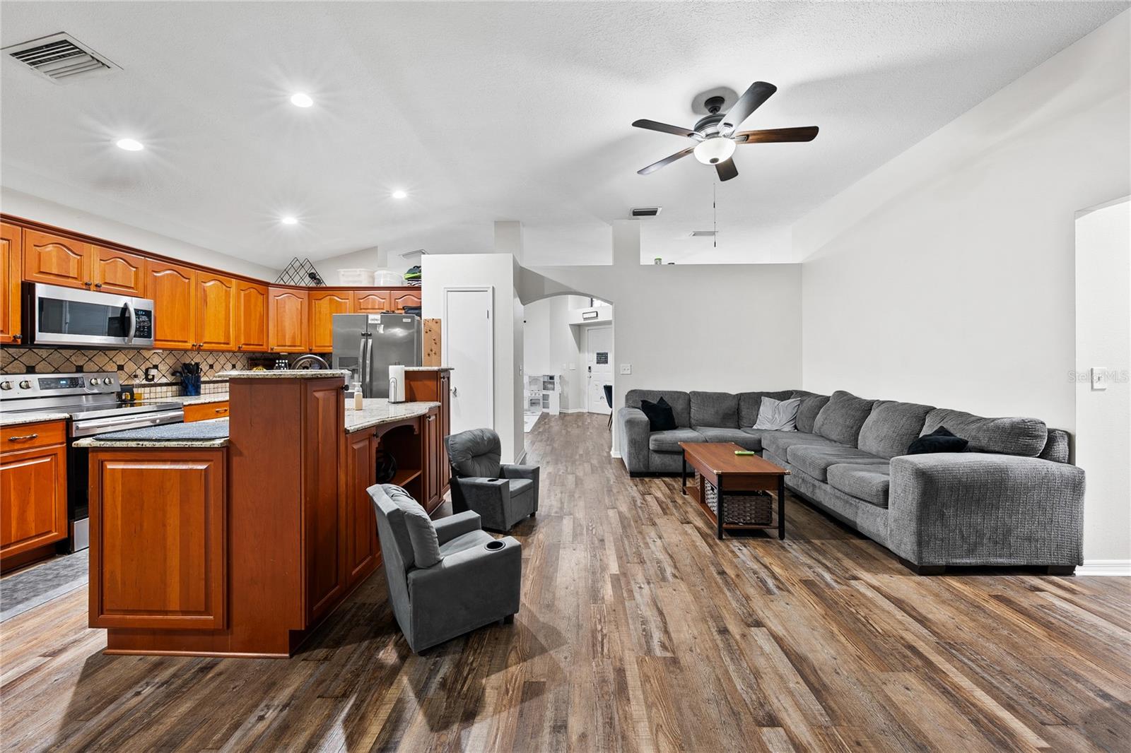 10511 Deepbrook Dr Property Photo 19
