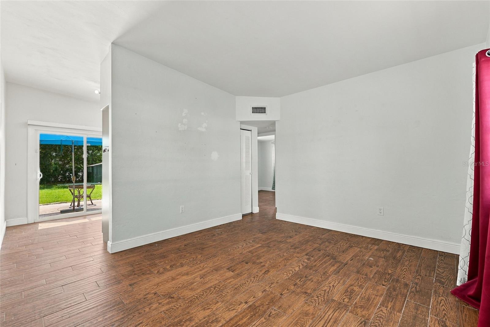 10594 104th Ave Property Photo 18