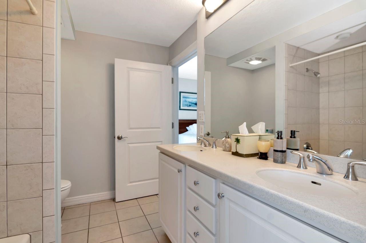 1350 Gulf Blvd #301 Property Photo 28