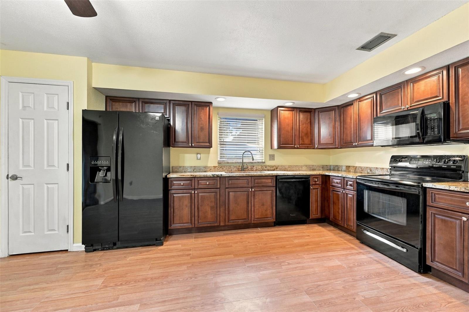 7294 55th Ave N Property Photo 20