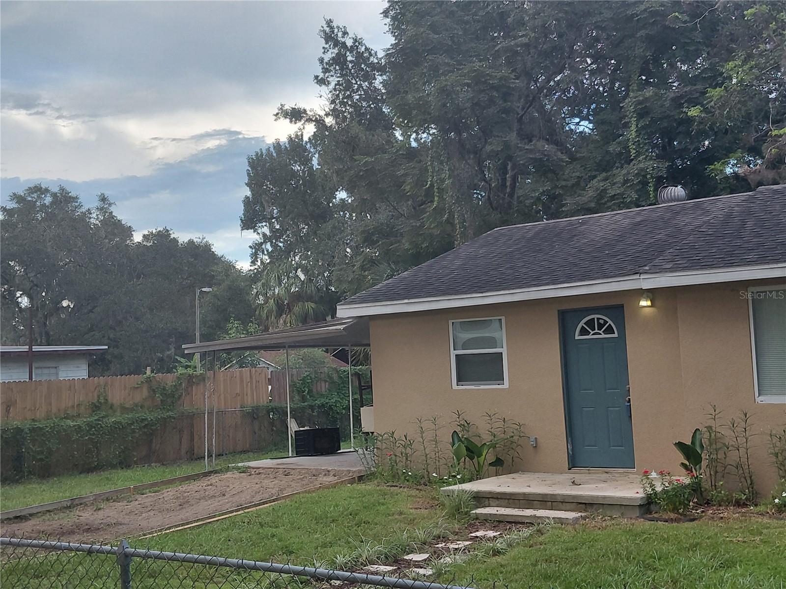 11617 Grovewood Ave Property Photo 2