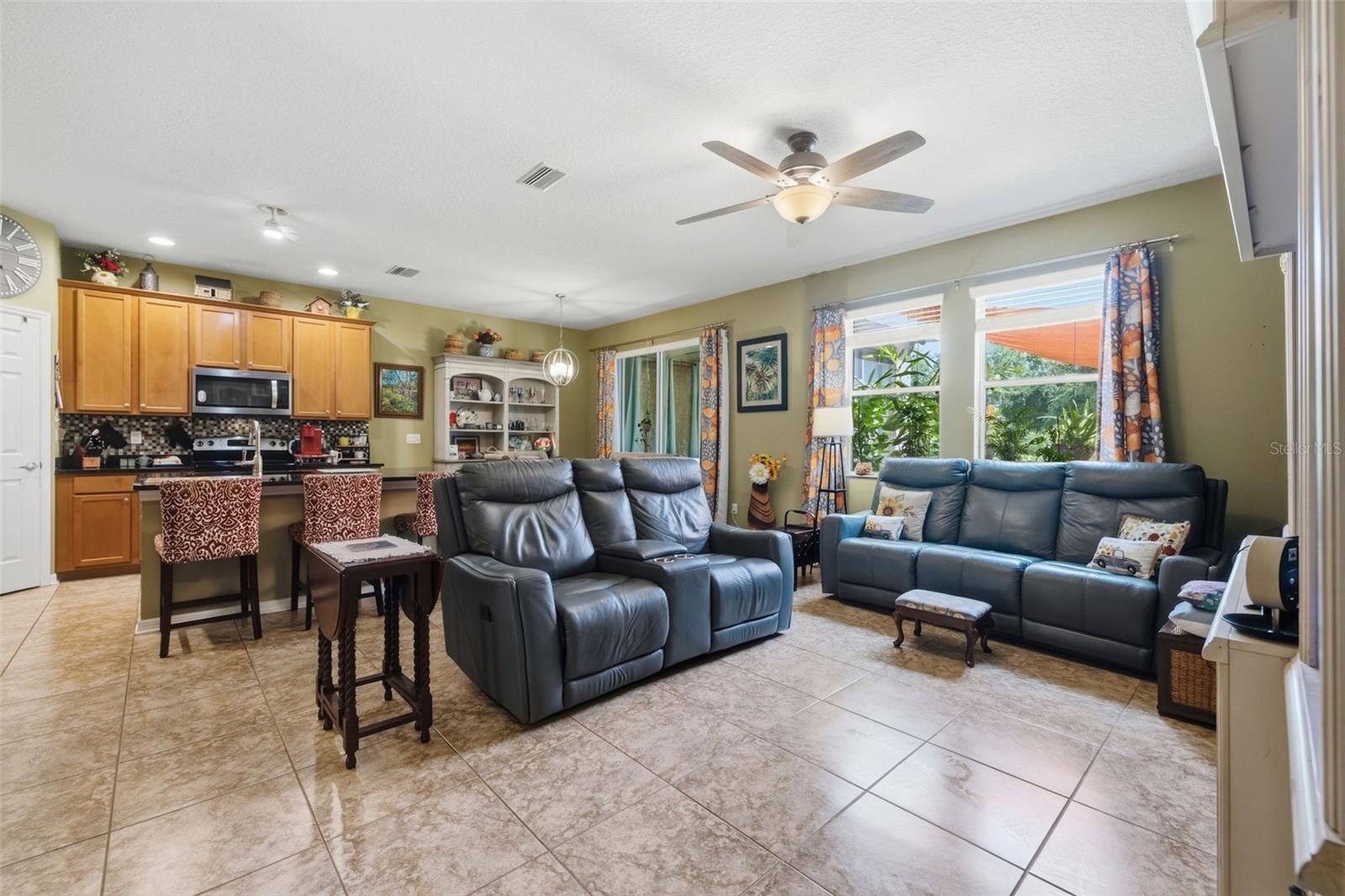11241 Belle Haven Dr Property Photo 4