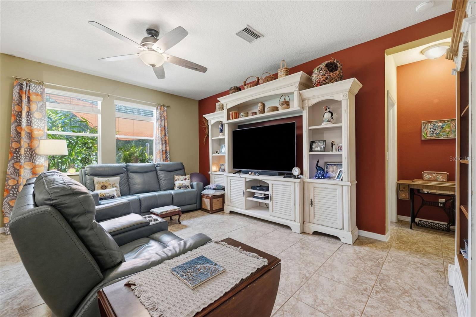 11241 Belle Haven Dr Property Photo 5