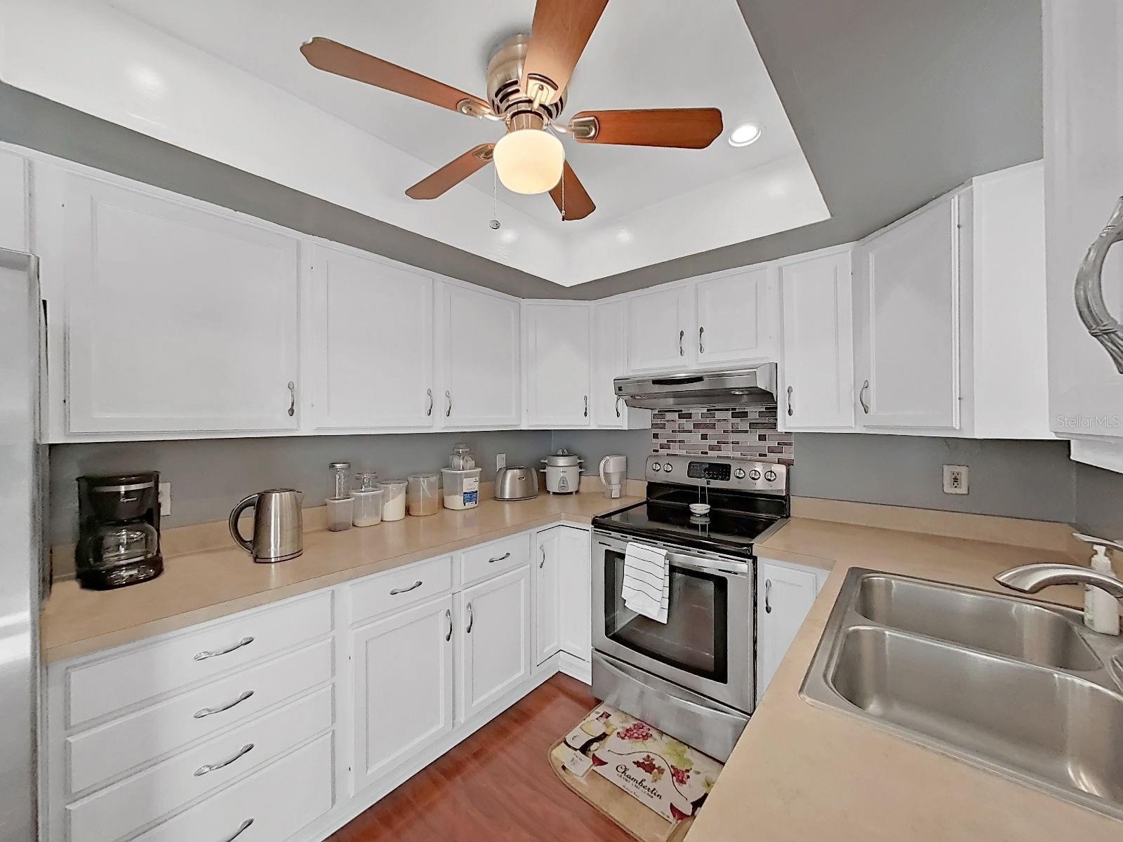 700 Starkey Rd #824 Property Photo 10