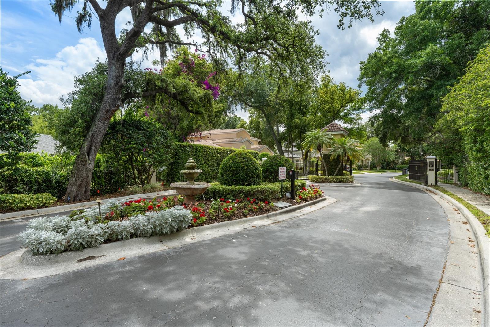 1921 Floresta View Dr Property Photo 81