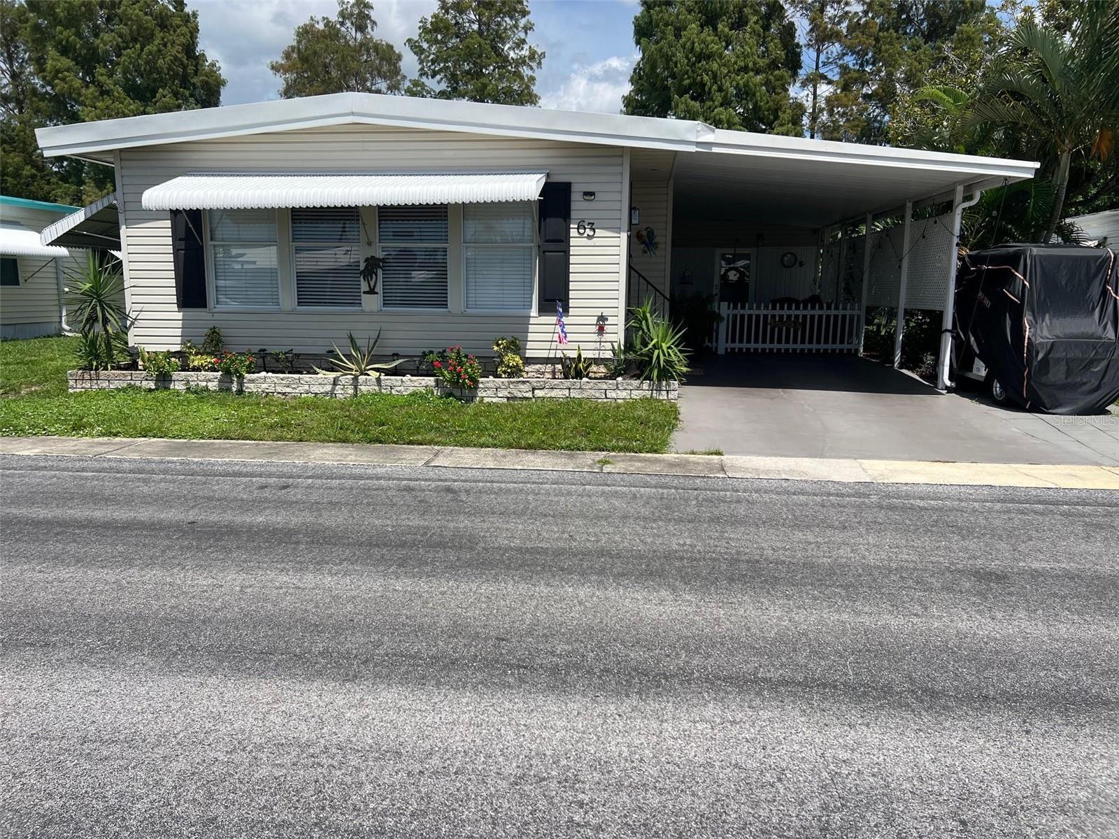 63 ROYAL PALM CIR Property Photo 1