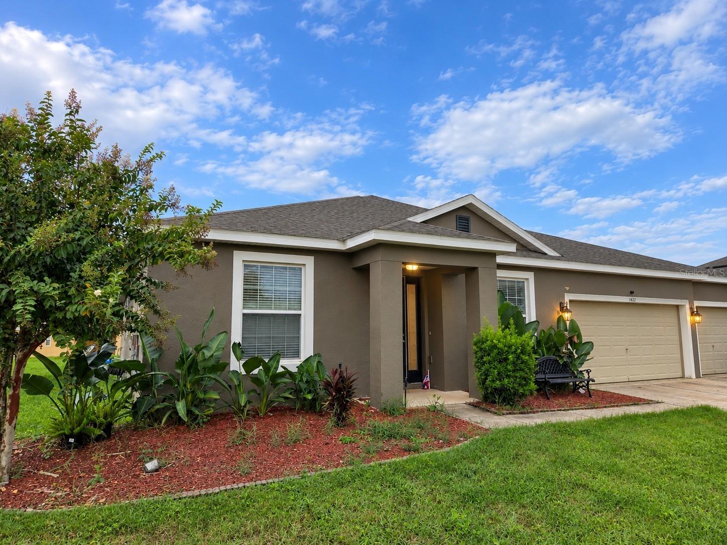1422 Sharon Rose Trce Property Photo 2