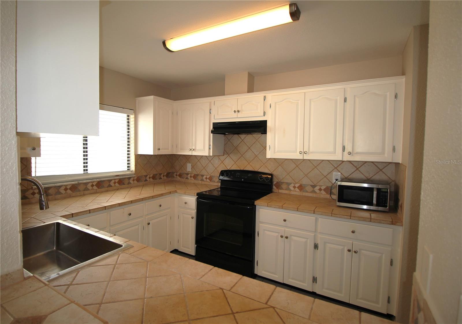 390 S Woodlands Dr Property Photo 15
