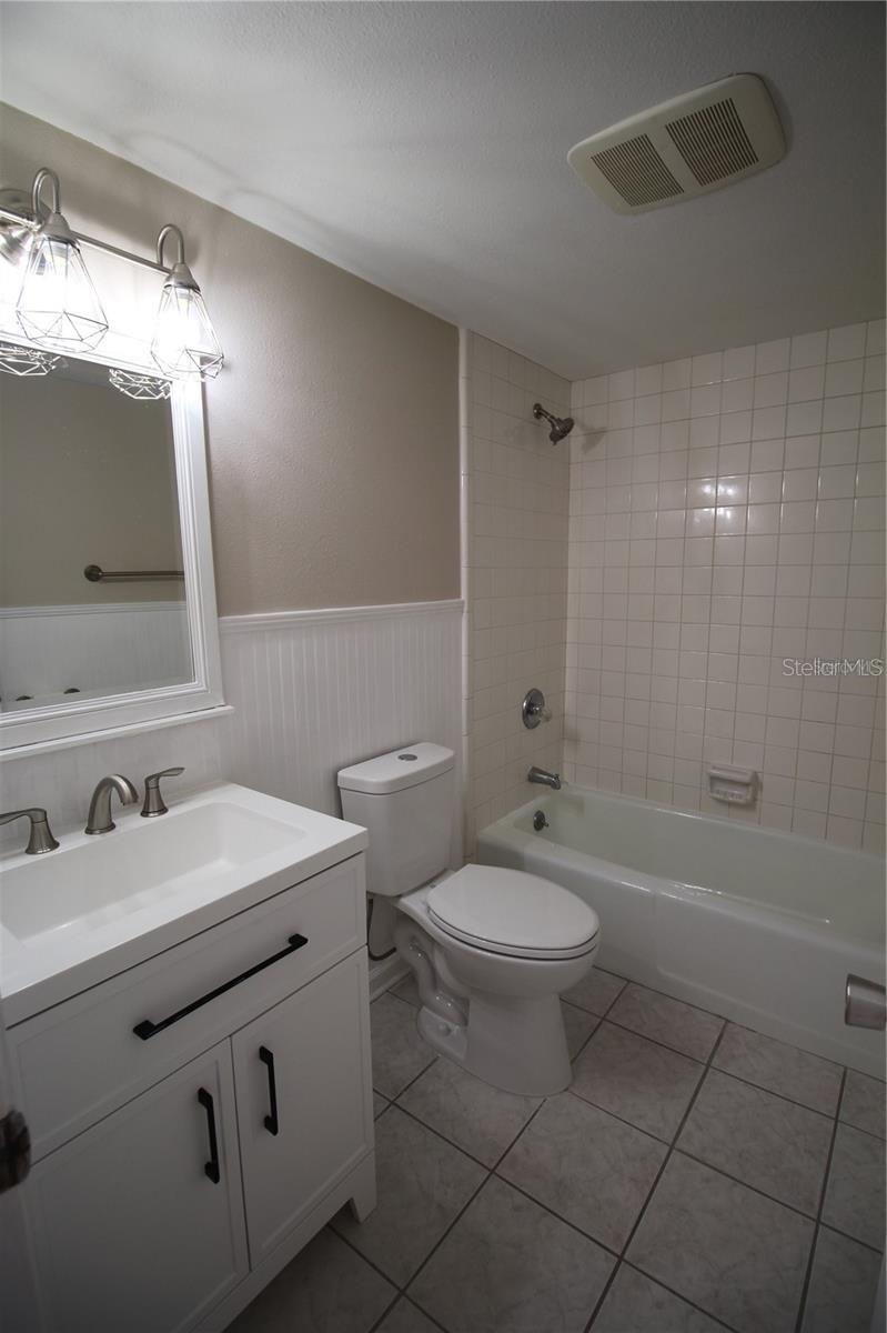 390 S Woodlands Dr Property Photo 35