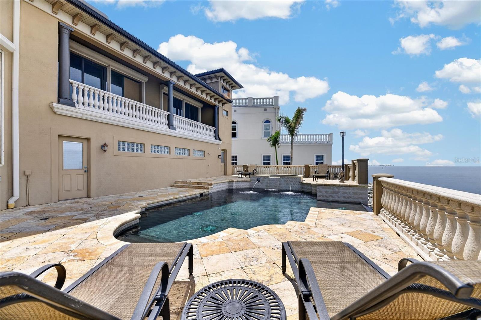 1429 Jumana Loop Property Photo 13
