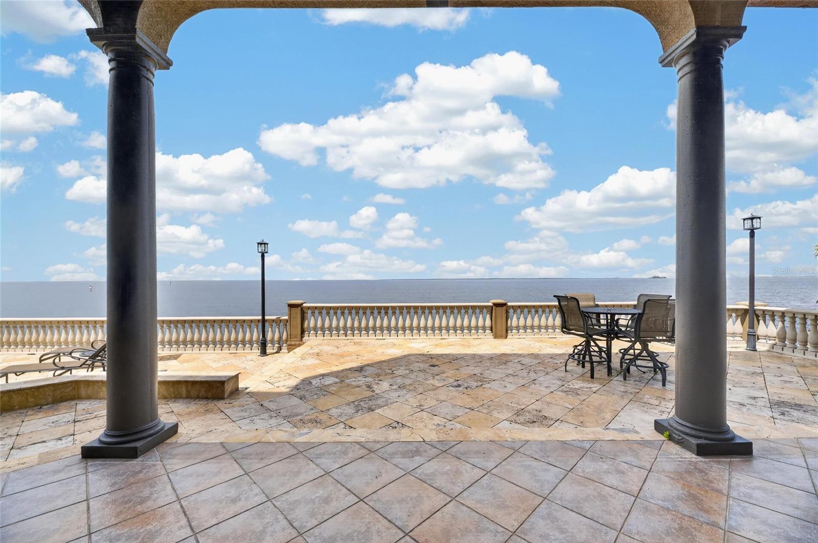 1429 Jumana Loop Property Photo 16
