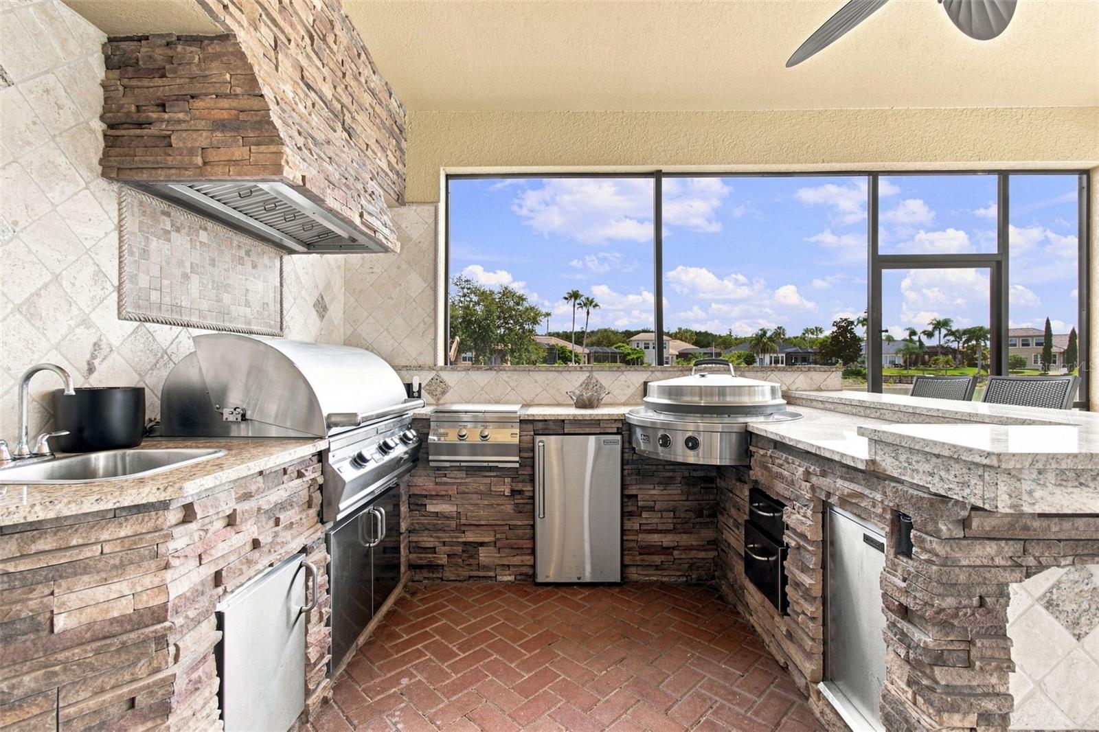 10801 Barbados Isle Dr Property Photo 9