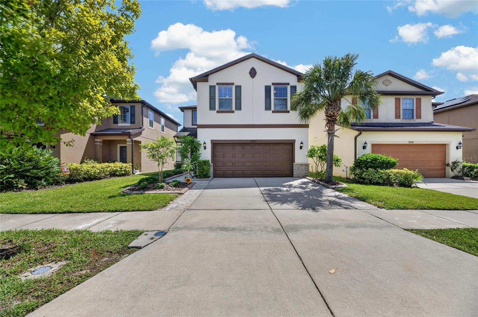 1521 Custer Bayou St Property Photo 11
