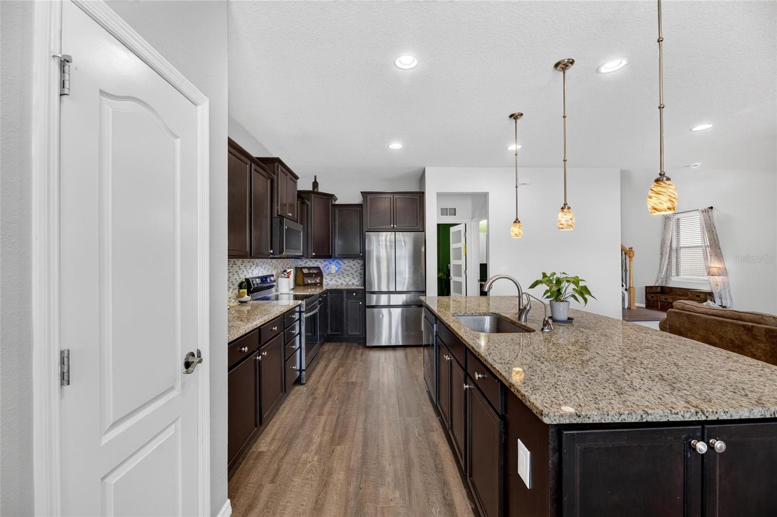 1521 Custer Bayou St Property Photo 27