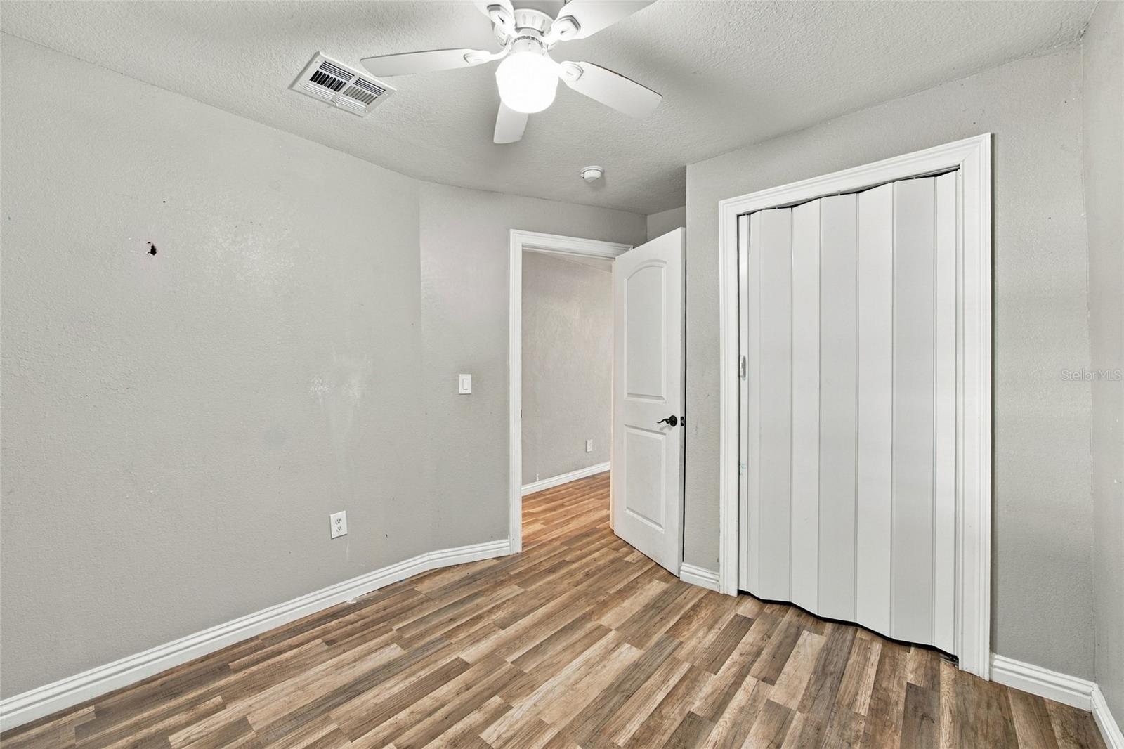 1109 N Gordon St Property Photo 20