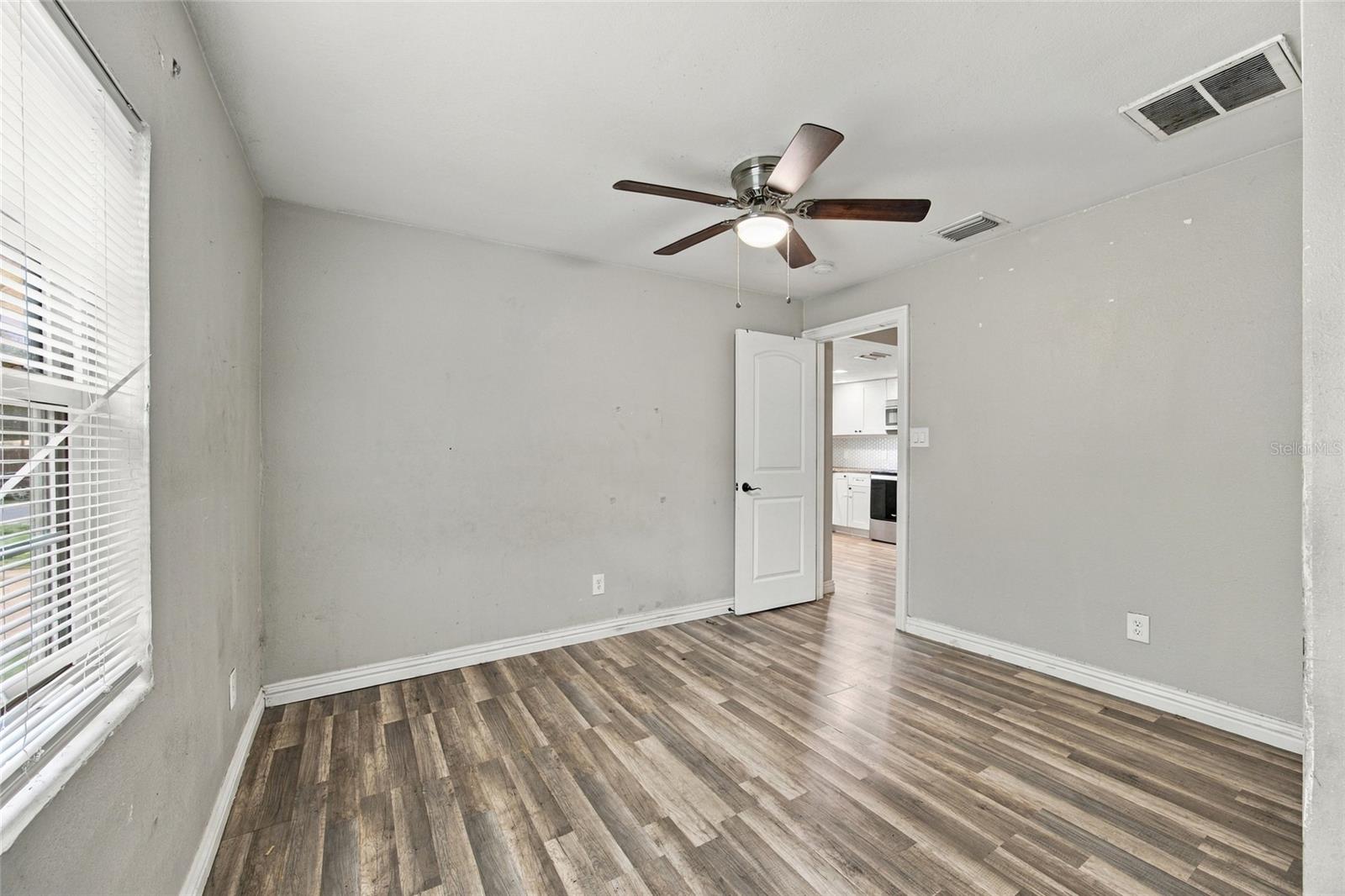 1109 N Gordon St Property Photo 22