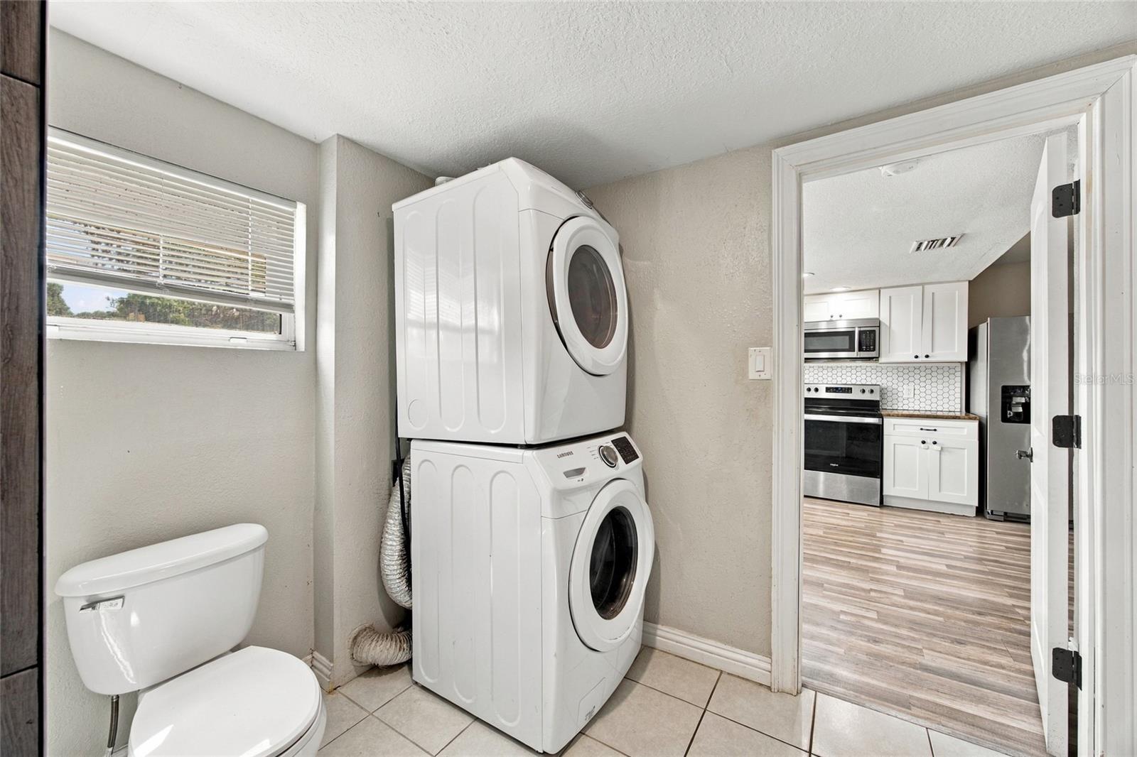 1109 N Gordon St Property Photo 25