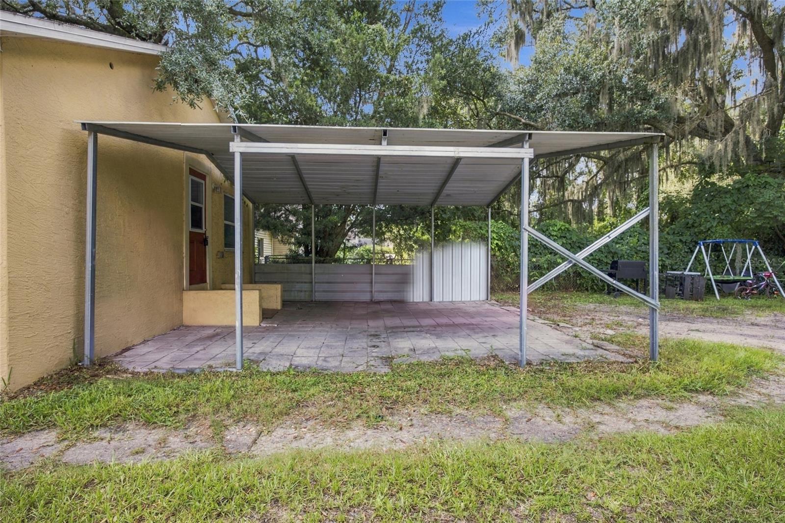 1109 N Gordon St Property Photo 29