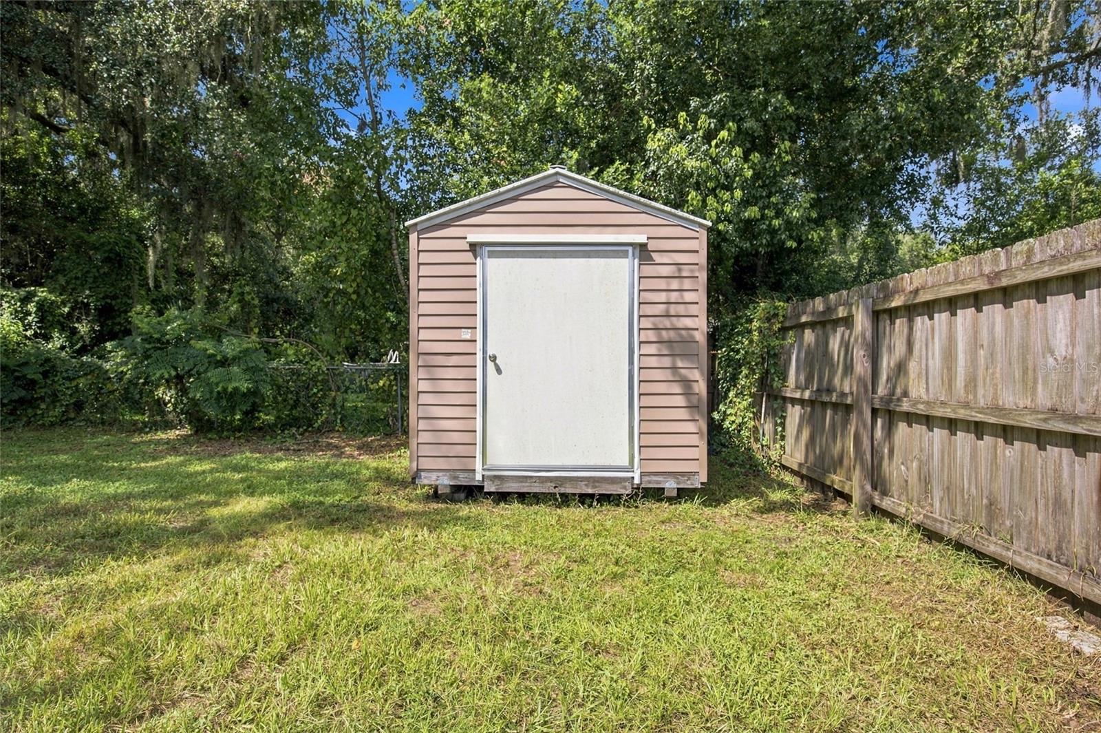 1109 N Gordon St Property Photo 33