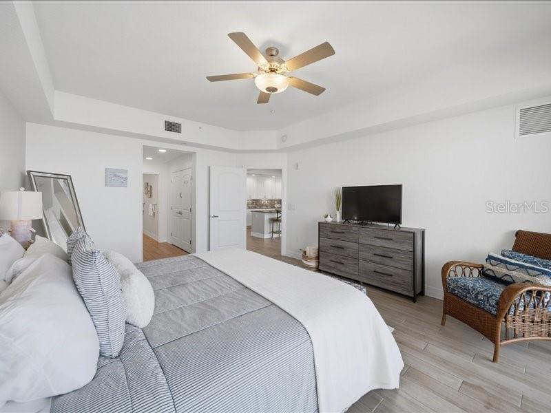 706 Bayway Blvd #501 Property Photo 28