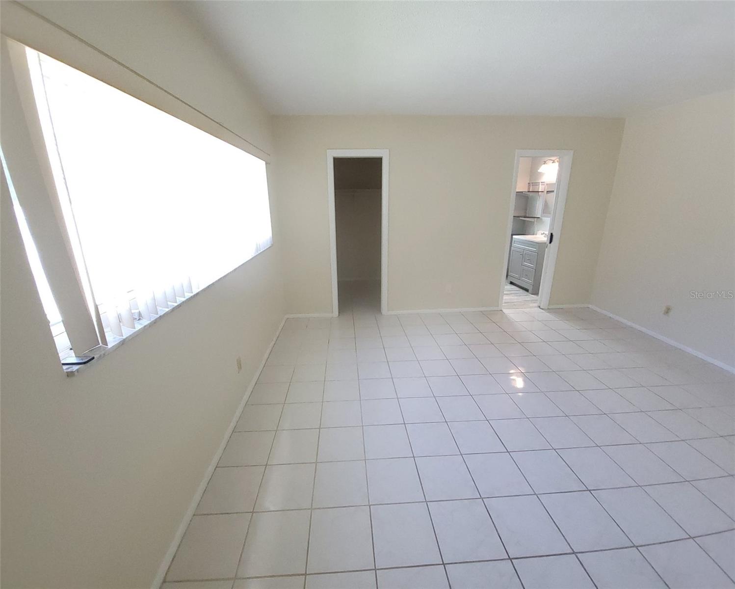 831 Sw 49th Ter Property Photo 5