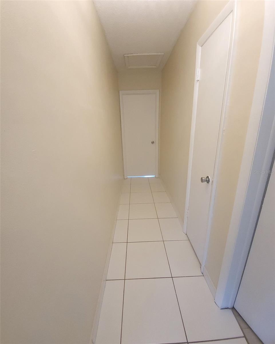 831 Sw 49th Ter Property Photo 10