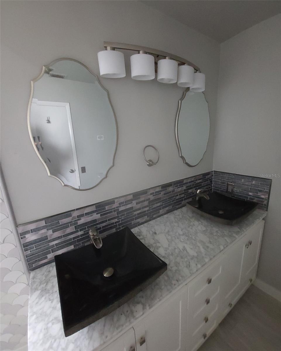 831 Sw 49th Ter Property Photo 11