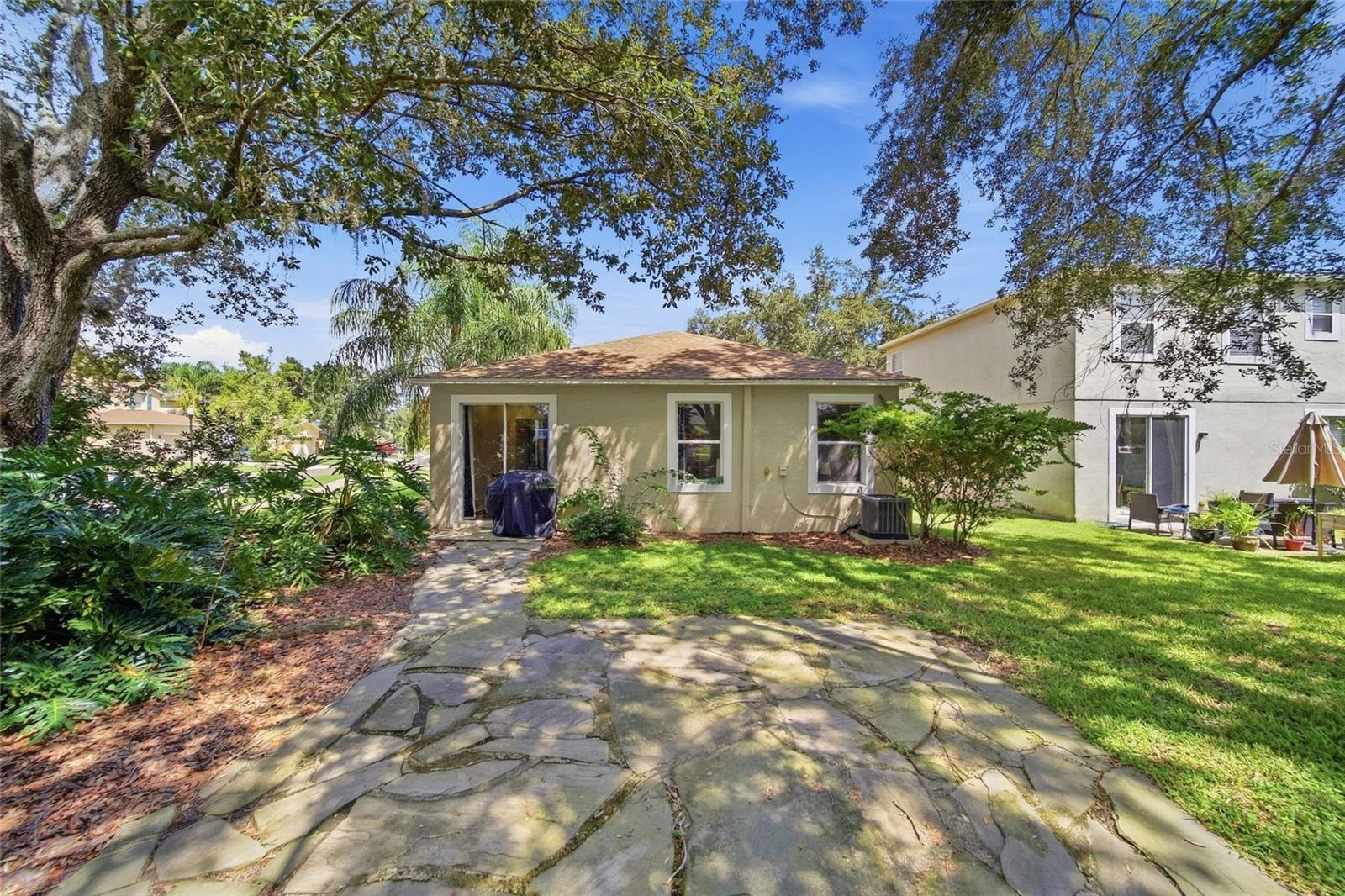 2306 Spring Hollow Loop Property Photo 21