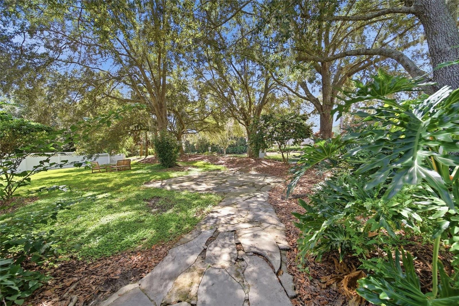 2306 Spring Hollow Loop Property Photo 23