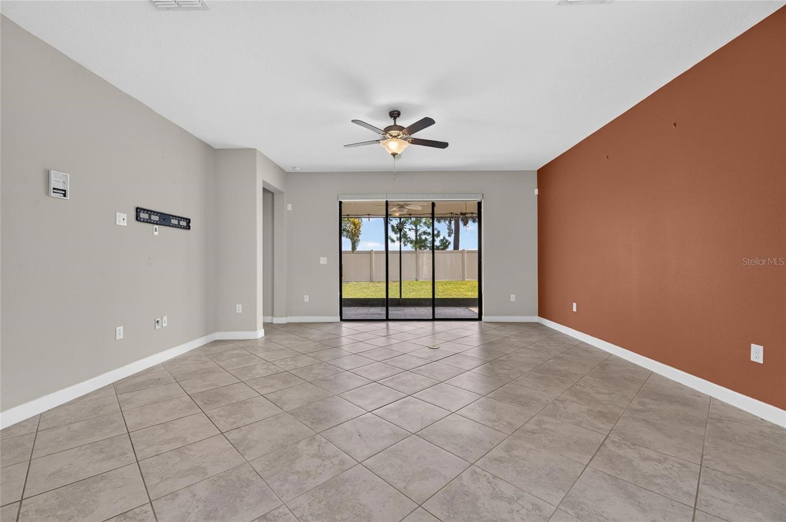 16836 Whisper Elm St Property Photo 20