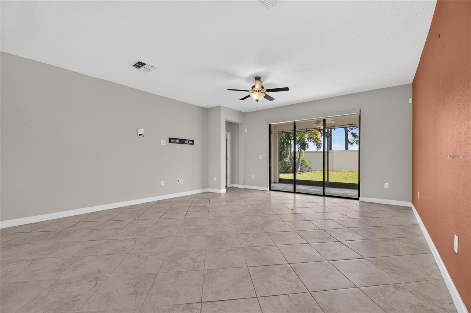 16836 Whisper Elm St Property Photo 21