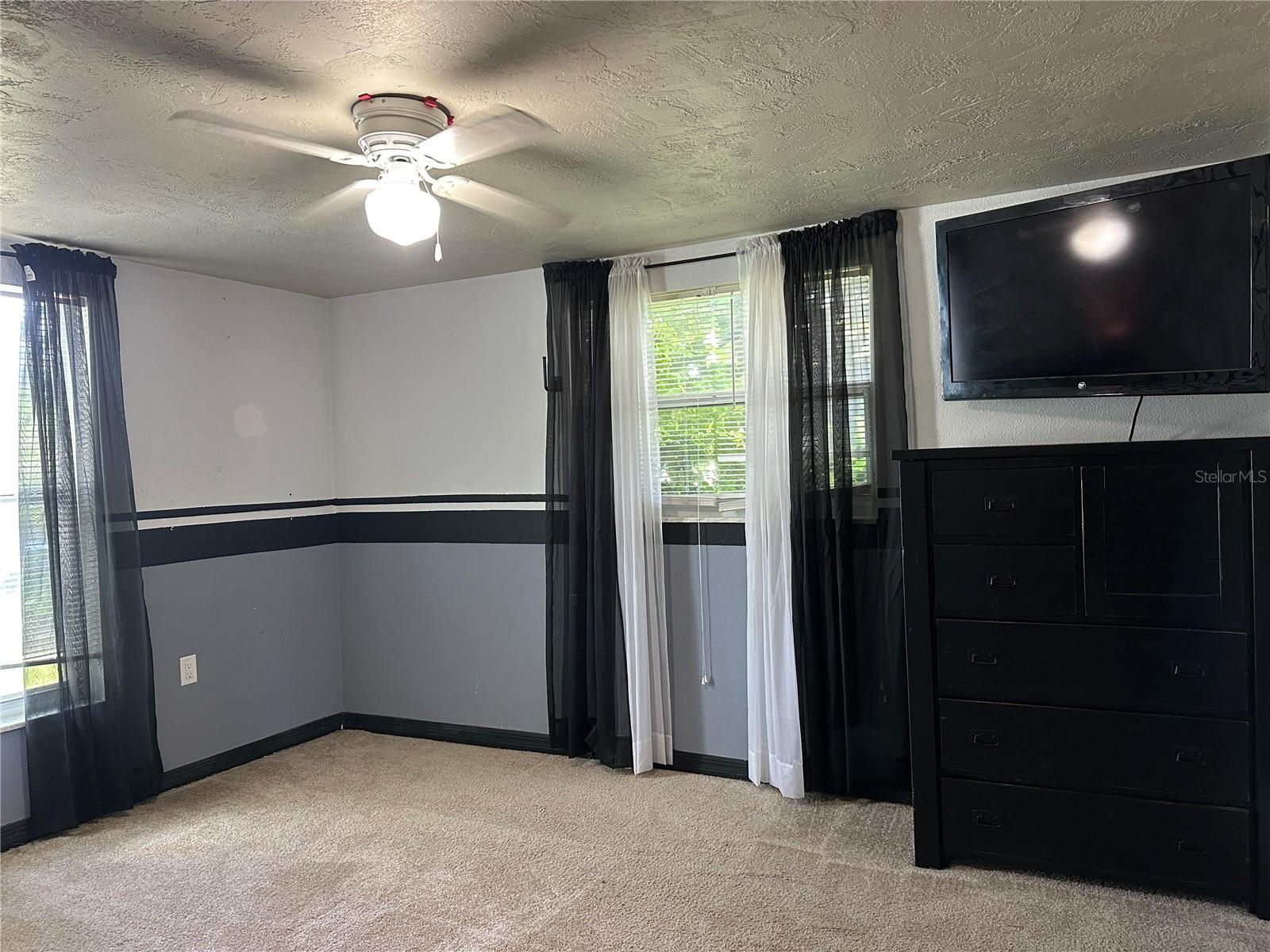 12807 Vassar Ct Property Photo 10
