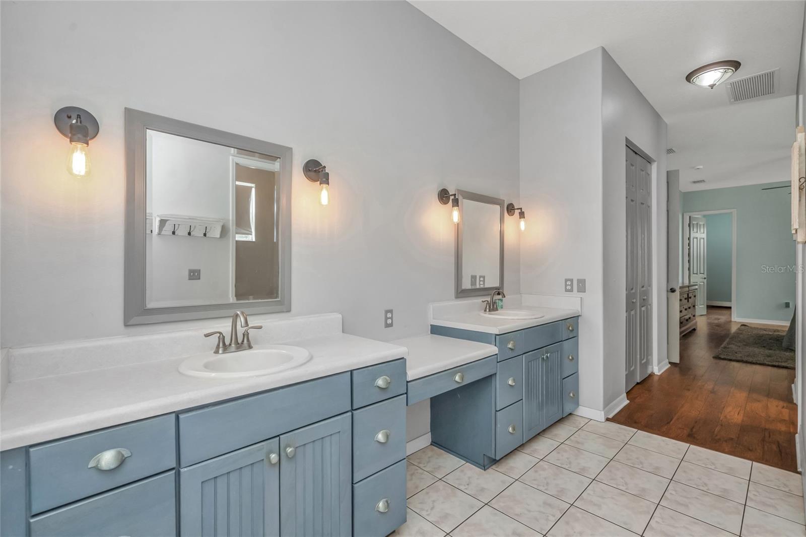 6122 Regina Pl Property Photo 11