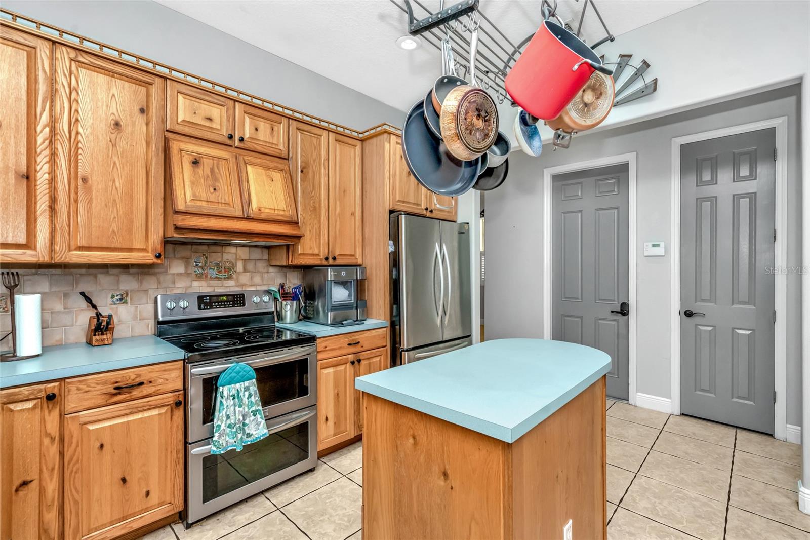 6122 Regina Pl Property Photo 20