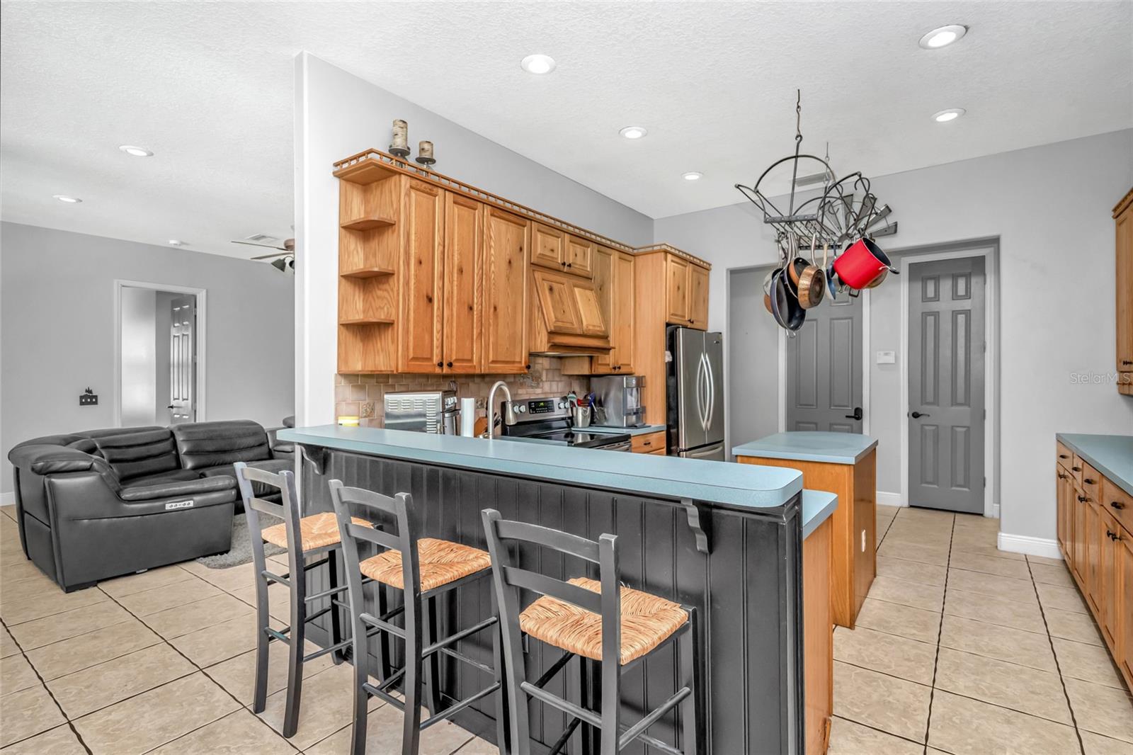 6122 Regina Pl Property Photo 22